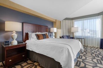 Premier Room, 1 Queen Bed (Luxury)