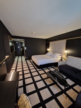 Deluxe Room, 1 Double Bed with Sofa bed