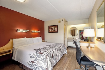 Deluxe Room, 1 King Bed (Smoke Free)