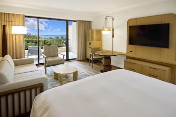 Room, 1 King Bed, Ocean View (Ali'i Tower, Private check-in)