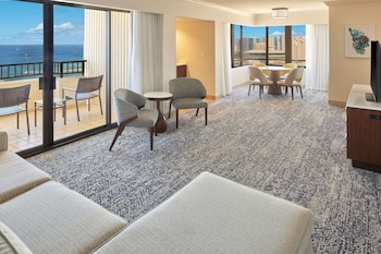 Suite, 1 Bedroom, Ocean View, Corner (1 King Bed, Tapa Collection Renovated)