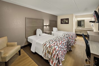 Deluxe Room, 2 Double Beds (Smoke Free)