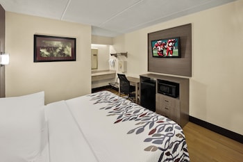 Deluxe Room, 1 King Bed (Smoke Free)