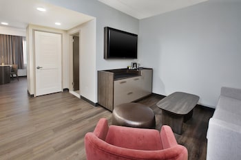 Junior Suite, Multiple Beds