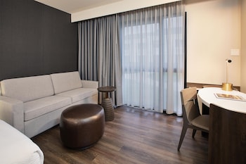 Room, Multiple Beds