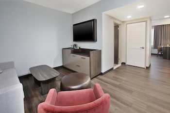 Junior Suite, 1 King Bed with Sofa bed