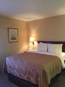 Standard Room, 1 Queen Bed, Non Smoking