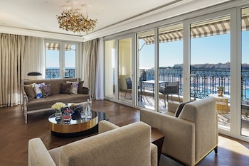 Suite, Terrace, Sea View (Corner)