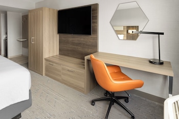 Standard Room, 1 King Bed