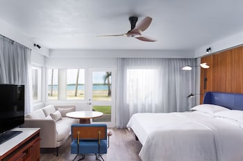 Room, 1 King Bed (Ocean Front)