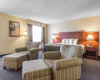 Suite, 1 King Bed, Non Smoking