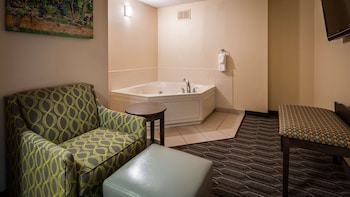Suite, 1 King Bed, Non Smoking, Jetted Tub