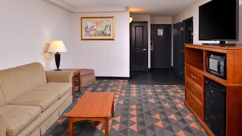 Suite, 1 King Bed (Additional Living Area)