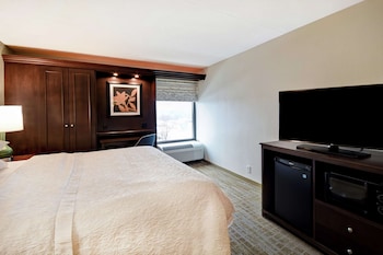 Deluxe Room, 1 King Bed, Non Smoking