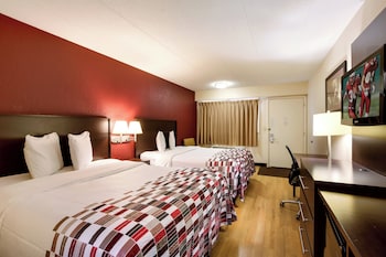 Deluxe Room, 2 Queen Beds, Non Smoking