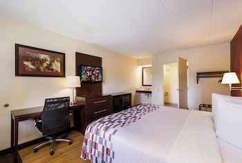 Deluxe Room, 1 Queen Bed, Accessible, Non Smoking