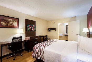 Deluxe Room, 1 King Bed, Accessible, Non Smoking (Roll-In Shower)