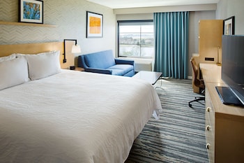 Room, 1 King Bed with Sofa bed, Non Smoking
