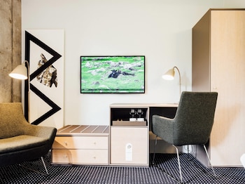 Family Room (Annex)