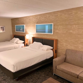 Standard Room, 2 Queen Beds, Accessible (Mobility Roll-In Shower)