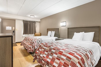 Deluxe Room, 2 Double Beds (Smoke Free)