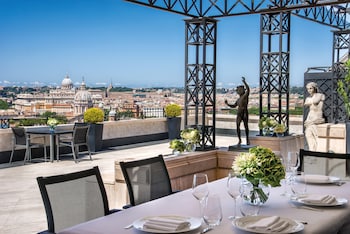 Penthouse, 1 King Bed (Villa Medici Suite)