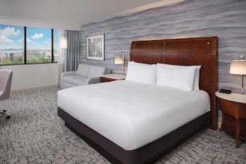 Room, 1 King Bed, City View