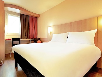 Standard Room, 1 Double Bed with Sofa bed