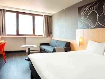 Standard Room, 1 Double Bed with Sofa bed