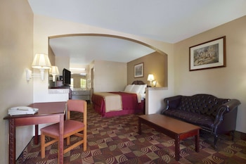 Standard Room, 1 King Bed
