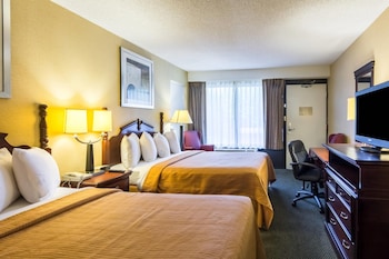 Standard Room, 2 Queen Beds, Smoking