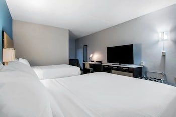 Suite, 2 Queen Beds, Non Smoking