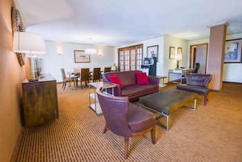 Premium Suite, 1 Bedroom, Corner