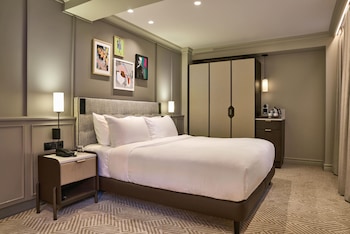 Family Room (Newly Refurbished)