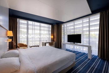 Deluxe Room, 1 King Bed