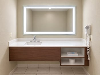Studio Suite Kitchenette  2 Queen bed