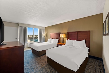 Room, 2 Double Beds, Non Smoking (Pool View)
