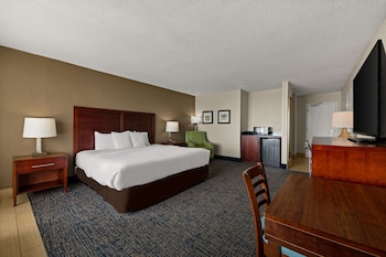 Room, 1 King Bed, Non Smoking, Ocean View