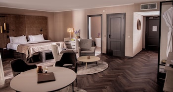 Panoramic Suite