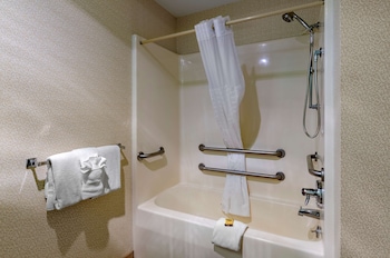 Standard Room, 2 Queen Beds, Accessible, Bathtub