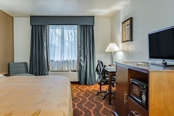 Standard Room, 1 King Bed, Non Smoking