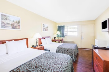Double Room, 2 Double Beds