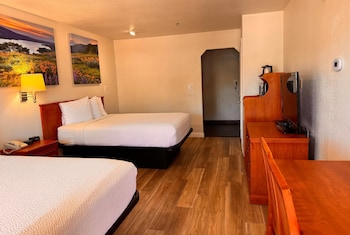 Standard Room, 2 Queen Beds