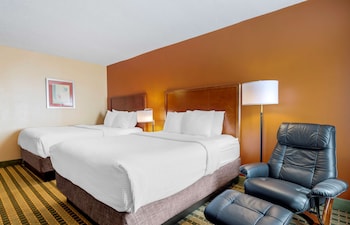 Standard Room, 2 Queen Beds, Non Smoking