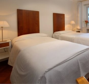 Standard Double Room, Garden View