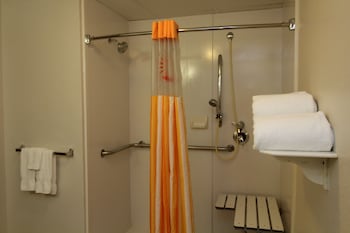 Room, 1 King Bed, Accessible, Non Smoking (Hearing Accessible)