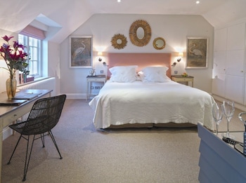 Cosy Family Room
