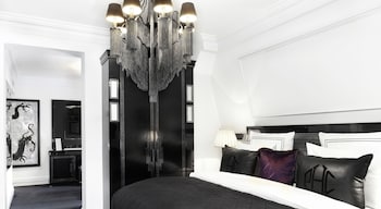 Premium Suite (designed by PATRICK HELLMANN)