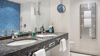 Suite, 1 King Bed (High Floor)