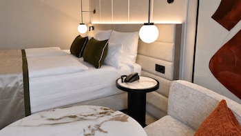 Room, 1 King Bed, Garden View (TOP Floor - new renovated)